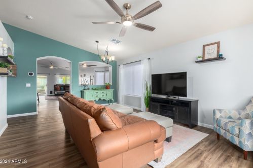 15350 Poinsettia Dr, Sun City AZ  85379-5282 exterior