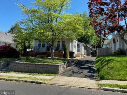 213 Inman Ter, Willow Grove PA  19090-3513 exterior
