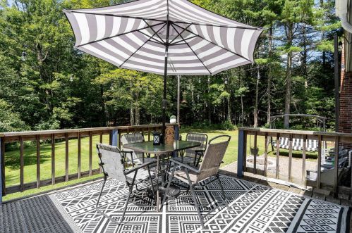 245 Bound Tree Rd, Hopkinton NH  03229-3124 exterior