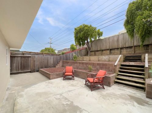 1360 Southgate Ave, Daly City CA  94015-3939 exterior