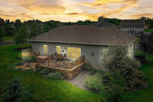 1023 Badger Dr, Lake Mills WI  53551-1774 exterior