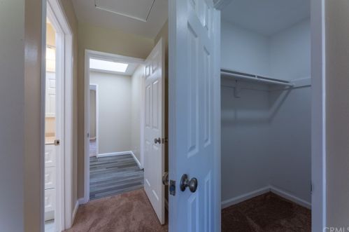 610 Almond Ave, Long Beach CA  90802-1746 exterior