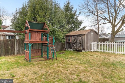 252 Greenwich Ave, West Deptford NJ  08066-2229 exterior