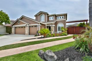 9392 Saddler Dr, Gilroy, CA 95020-8102