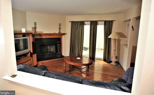 1 Allison Rd, East Windsor NJ  08520-2629 exterior