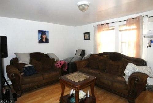 655 Charles St, Perth Amboy NJ  08861-2807 exterior