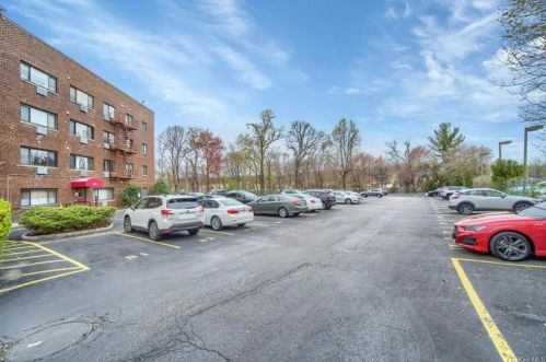 2201 Palmer Ave, New Rochelle NY  10801-3048 exterior
