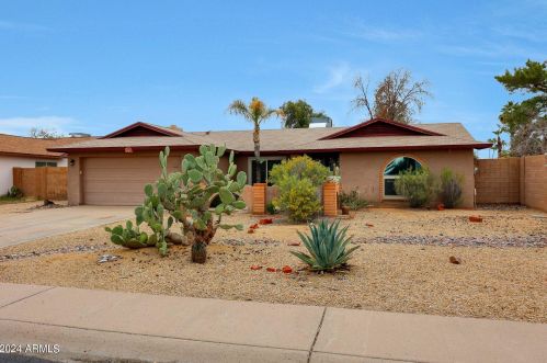 5030 Winchcomb Dr, Scottsdale, AZ 85254-2861