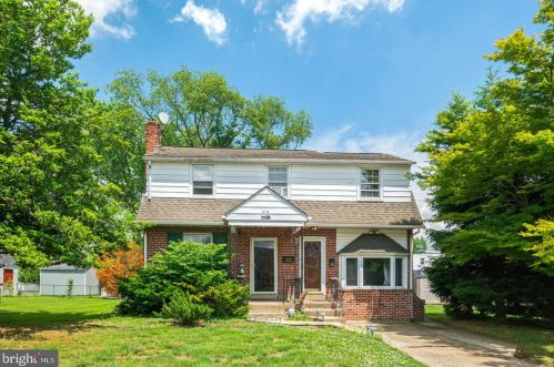 276 School Ln, Woodlyn, PA 19094-1306