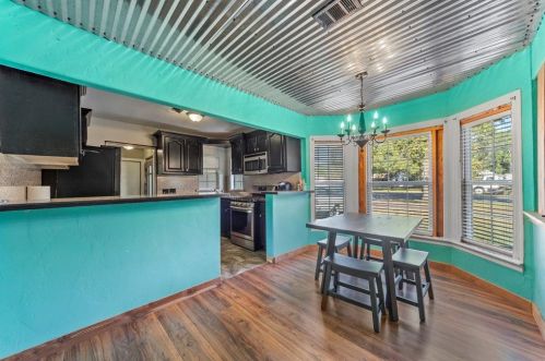 1006 Commerce Dr, Greenville TX  75401-2214 exterior