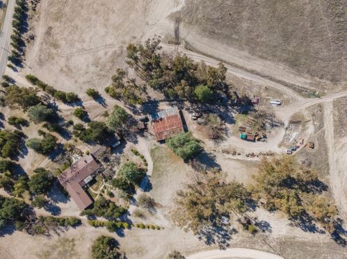 3095 Neal Springs Rd, Templeton, CA 93465-8609