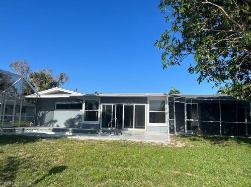 5240 3rd Ave, Cape Coral, FL 33914-7120