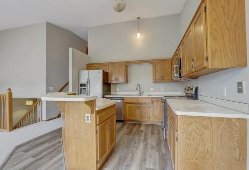 12219 Buchanan Ct, Minneapolis, MN 55434-4088