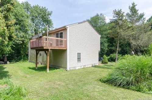 25 Albert St, Norwich, CT 06360-6801