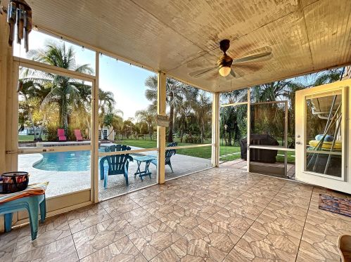 1726 Berkshire Blvd, Fort Pierce FL 34952-7112 exterior