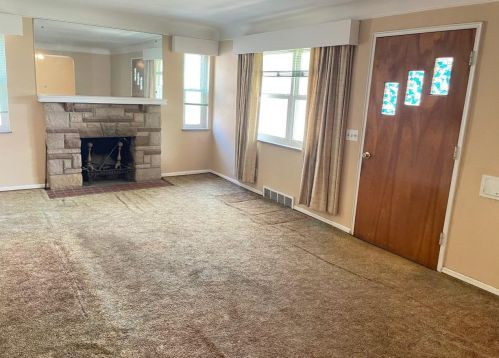 1528 Clovernoll Dr, Cincinnati, OH 45231-5404