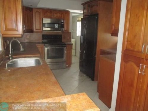 6400 2nd Ave, Boca Raton, FL 33487-3044