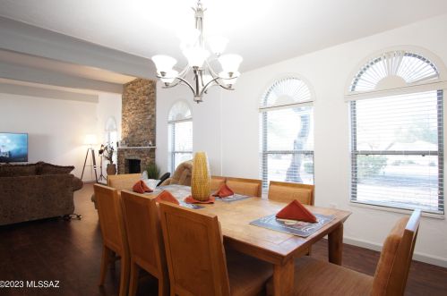 7204 Camino Vecino, Tucson AZ 85715-3418 exterior