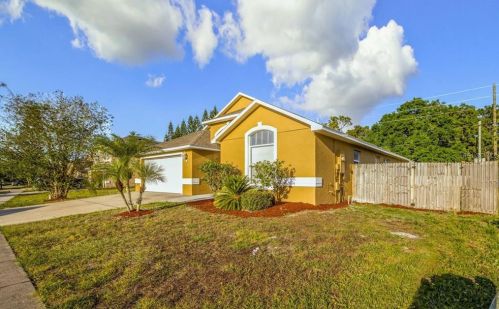 1123 American Rose Pkwy, Orlando, FL 32825-8281