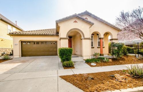 2578 Allen Cir, Woodland, CA 95776-5339