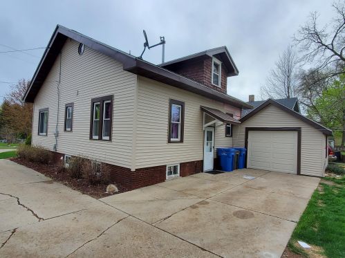 1417 Main St, Watertown WI  53094-4031 exterior