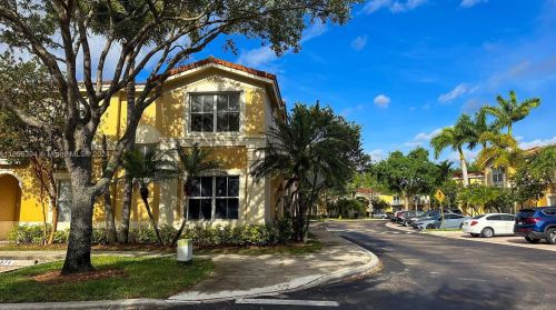 12874 31st Ct, Hollywood, FL 33027-5333