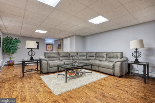48 Valley Rd, Hummelstown PA  17036-9723 exterior