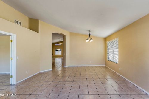 712 Jacob St, Gilbert, AZ 85296-2952