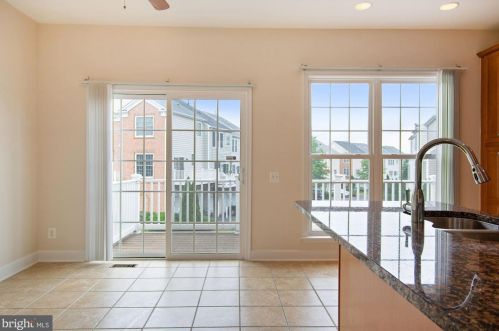 14631 Weeburn Way, Woodbridge VA  22191-4043 exterior