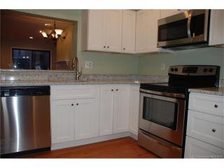120 Watch Hill Rd, Branford, CT 06405-2219