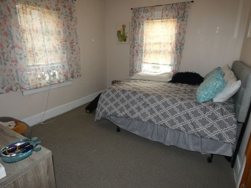 109 Tompkins Ave, South Plainfield NJ  07080-3042 exterior