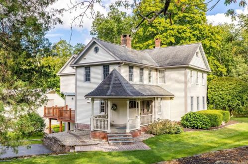 2 Hill Rd, New Hartford, CT 06057-2015