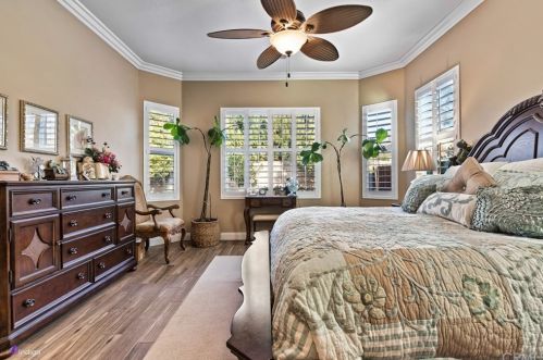 6019 Dubois Pl, Bakersfield CA  93306-7590 exterior