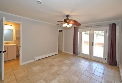 152 Brush Hollow Cres, Rye Brook NY  10573-1624 exterior