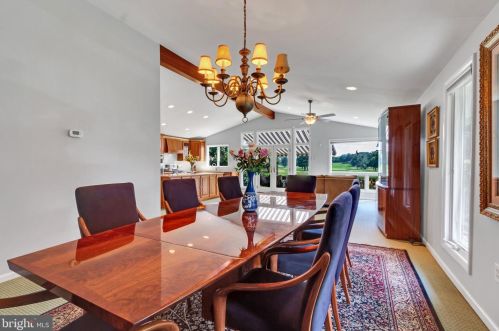 1014 Thomas Ave, Riverton NJ  08077-2321 exterior