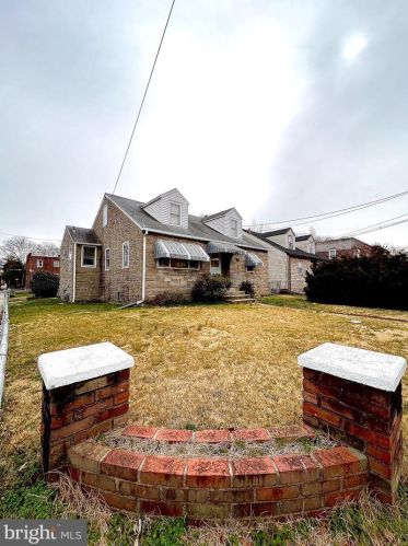 300 Chestnut Ave, Camden, NJ 08109-2003