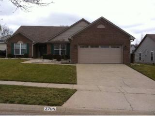2705 Suzanne Cir, Lexington, KY 40511-8815