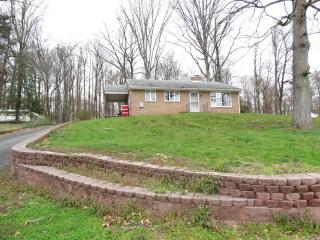 460 Ridge Ave, Ephrata PA  17522-2559 exterior
