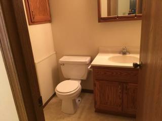 1620 Mccain Ln, Manhattan KS  66502-4655 exterior