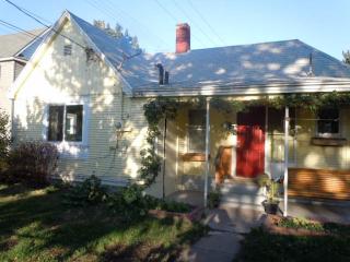 2112 Addison St, Spokane, WA 99207-2201