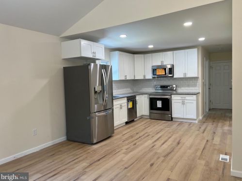 207 Spruce Trl, Browns Mills NJ  08015-5221 exterior