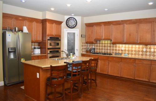 2065 Katnich Ln, Lodi CA 95242-4805 exterior