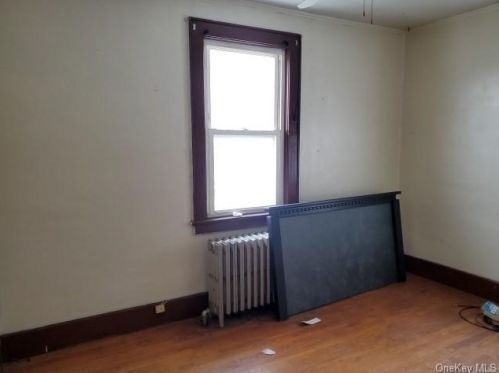 256 Renwick St, Newburgh NY  12550-5820 exterior