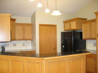 1142 Timberleaf Dr, Derby KS  67037-3594 exterior