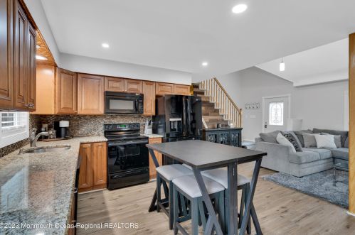 2237 Emerald Park Dr, Lacey NJ  08731-3716 exterior