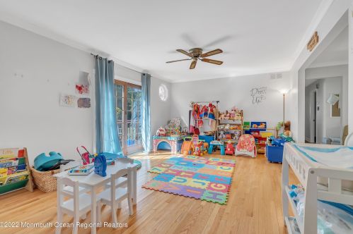 43 Emma Pl, Tinton Falls NJ  07724-1901 exterior