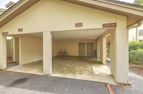 309 Yacht Harbor Ct, Isle Of Palms SC  29451 exterior