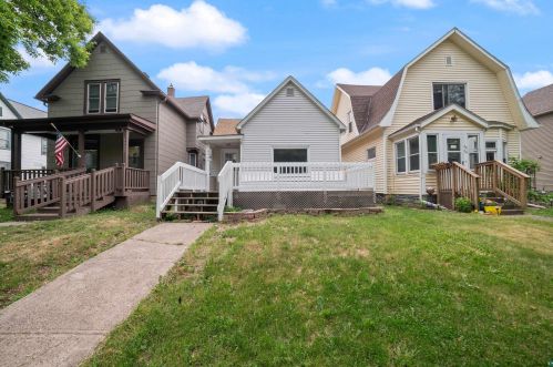 4824 6th St, Duluth, MN 55807-2019