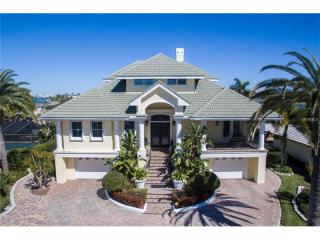 908 Oakwood Dr, Largo, FL 33770-4062