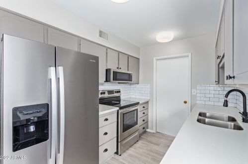 17003 Pinion Ln, Sun City, AZ 85373-1827